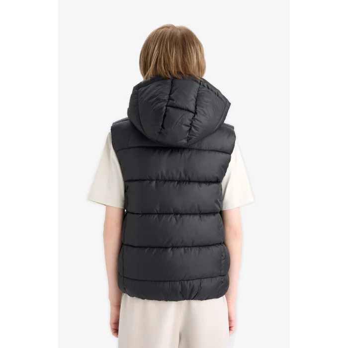 Defacto C4334A8BK27 Siyah Erkek Çocuk Su Geçirmez Kapüşonlu Yelek