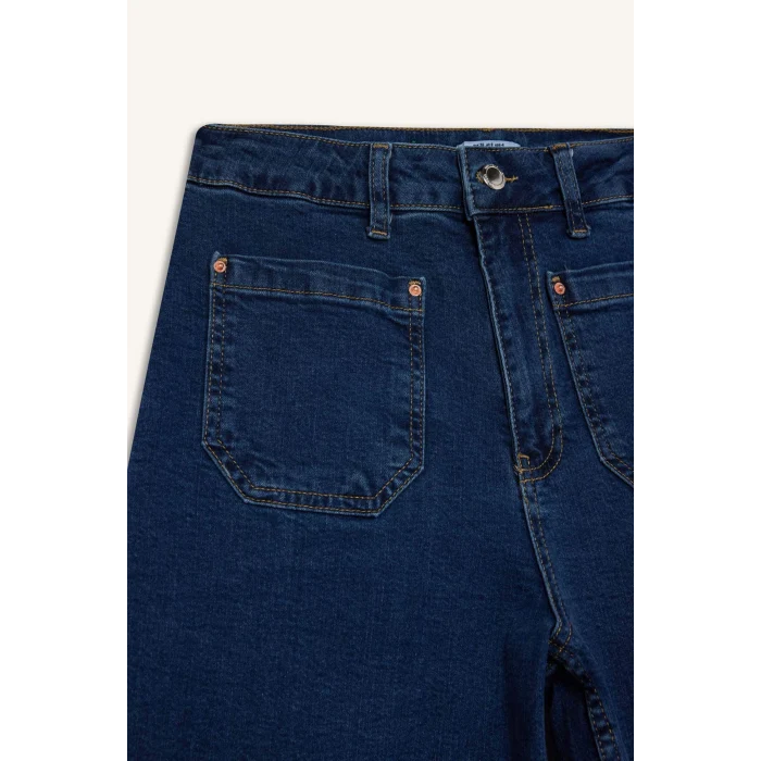 Defacto F7804AXNM85 İndigo Kısa Geniş Paça Yüksek Bel Bilek Boy Jean Yıkamalı Pantolon