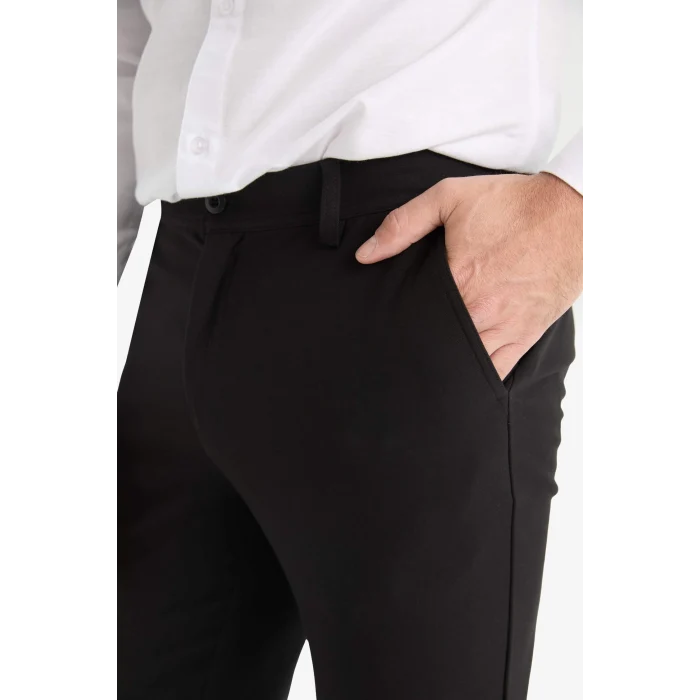 Defacto C7508AXBK27 Siyah Tailored Fit Düz Paça Her Yöne Esneyen Yumuşak Tuşe Cepli Pantolon