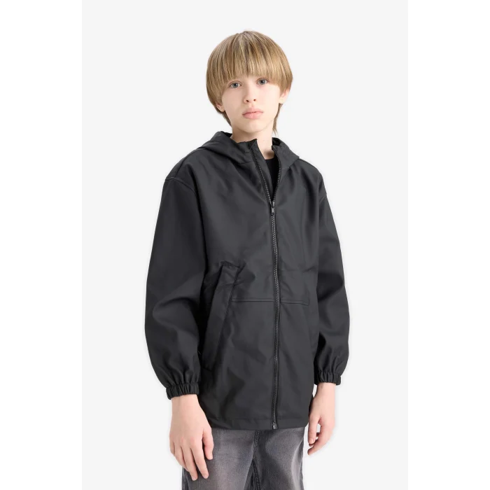 Defacto E7369A8BK27 Siyah Erkek Çocuk Su Geçirmez Kapüşonlu Fermuarlı Yağmurluk