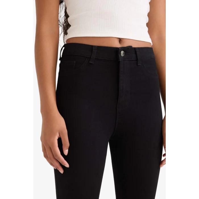 Defacto B7498AXNM40 Siyah Yüksek Bel Bilek Boy Jean Pantolon