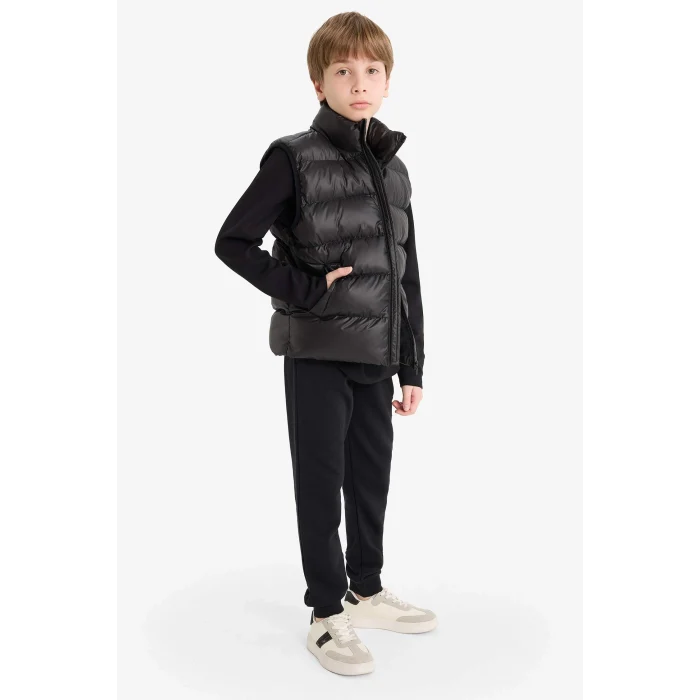 Defacto F3092A8BK27 Siyah Erkek Çocuk Su Geçirmez Fermuarlı Dik Yaka Şişme Yelek