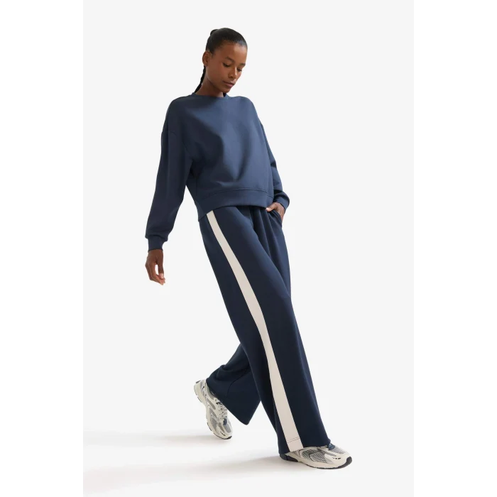 Defacto E8956AXNV165 Lacivert DeFactoFit Wide Leg Geniş Paça Standart Boy Modal Soft Touch Pantolon