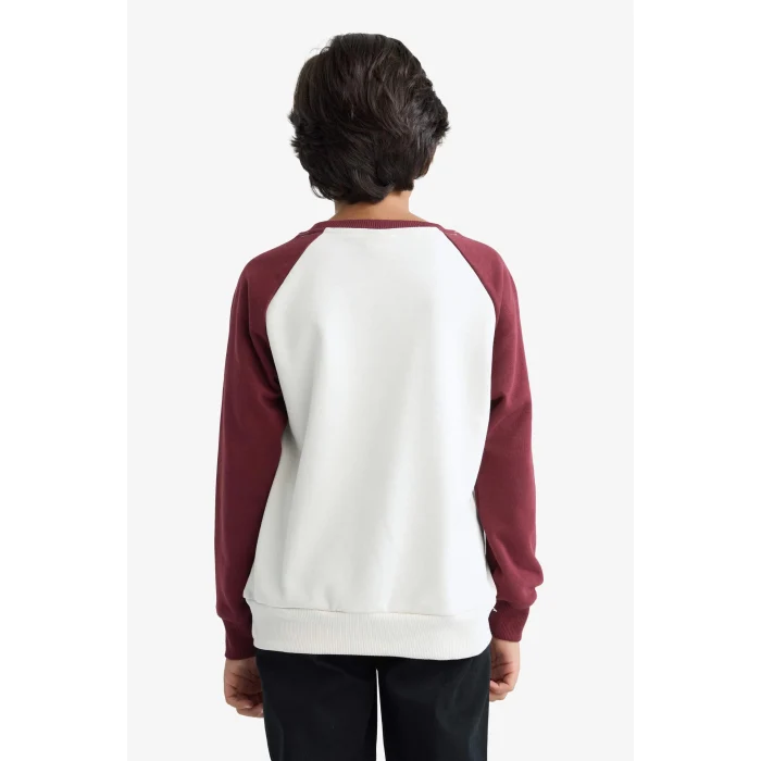 Defacto F2707A8ER136 Ekru Erkek Çocuk Oversize Geniş Kalıp Bisiklet Yaka Nakışlı Sweatshirt