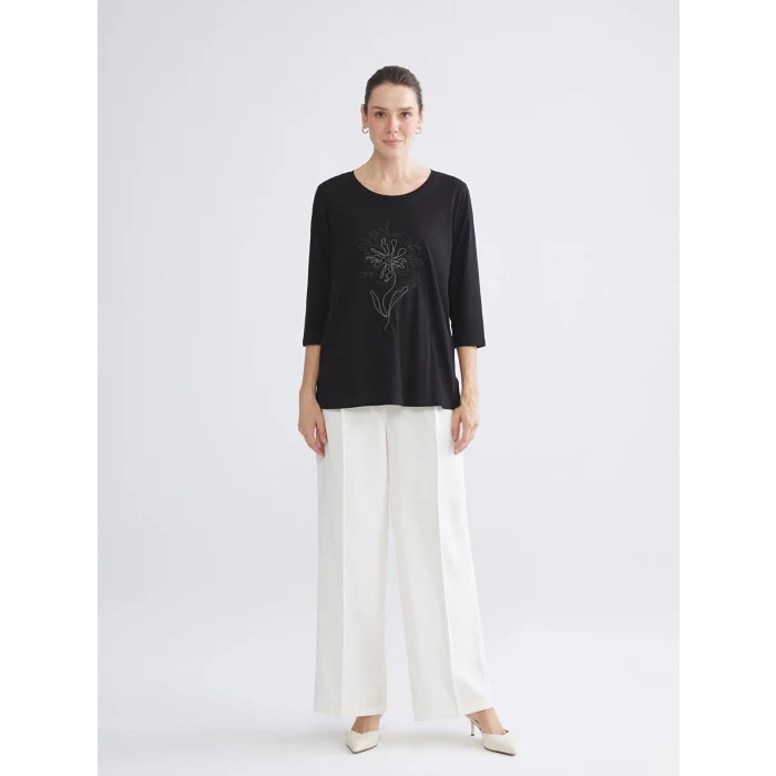 LCW Grace Siyah Bisiklet Yaka Çiçek Nakışlı Bluz