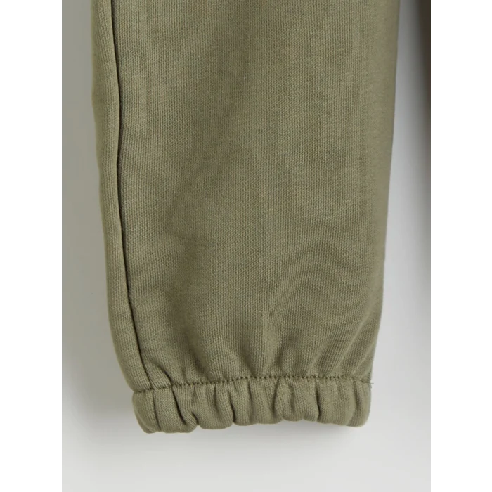 LCW Kids Haki Bisiklet Yaka Dinozor Baskılı Erkek Çocuk Sweatshirt ve Eşofman Altı 2li Takım