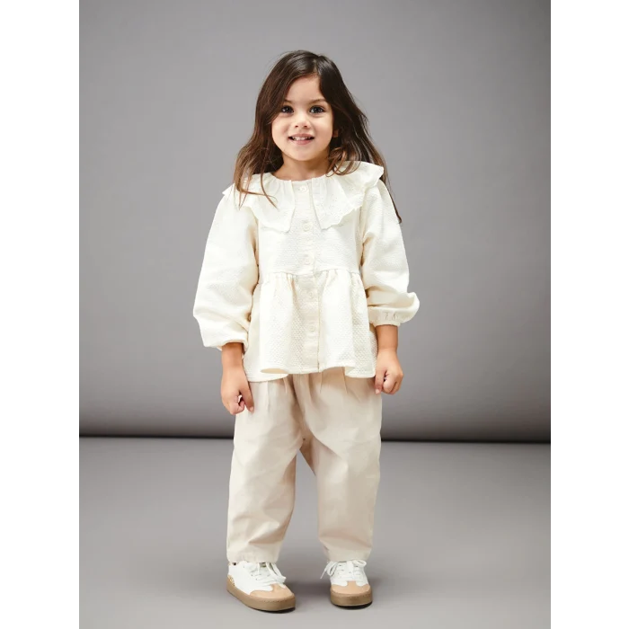 LCW baby Bej Bebe Yaka Kız Bebek Bluz ve Pantolon 2li Takım