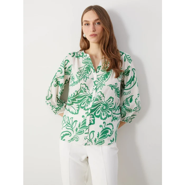 LCWAIKIKI Classic Yeşil Kaçık Yaka Çiçekli Kadın Bluz