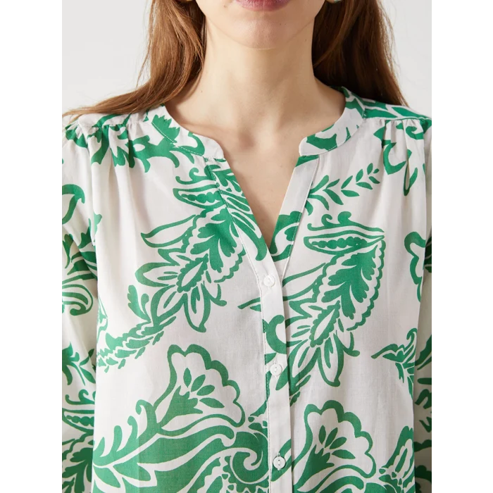 LCWAIKIKI Classic Yeşil Kaçık Yaka Çiçekli Kadın Bluz