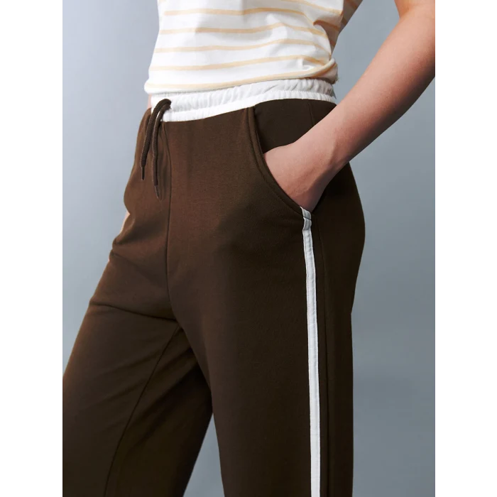 LCW Teen Kahverengi Beli Lastikli Genç Kız Eşofman Altı