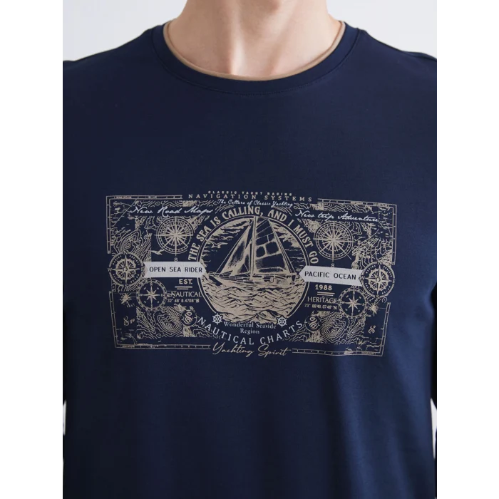 LCWAIKIKI Classic Lacivert Bisiklet Yaka Uzun Kollu Baskılı Erkek Sweatshirt