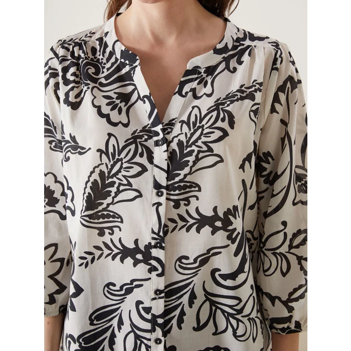 LCWAIKIKI Classic Siyah Kaçık Yaka Çiçekli Kadın Bluz