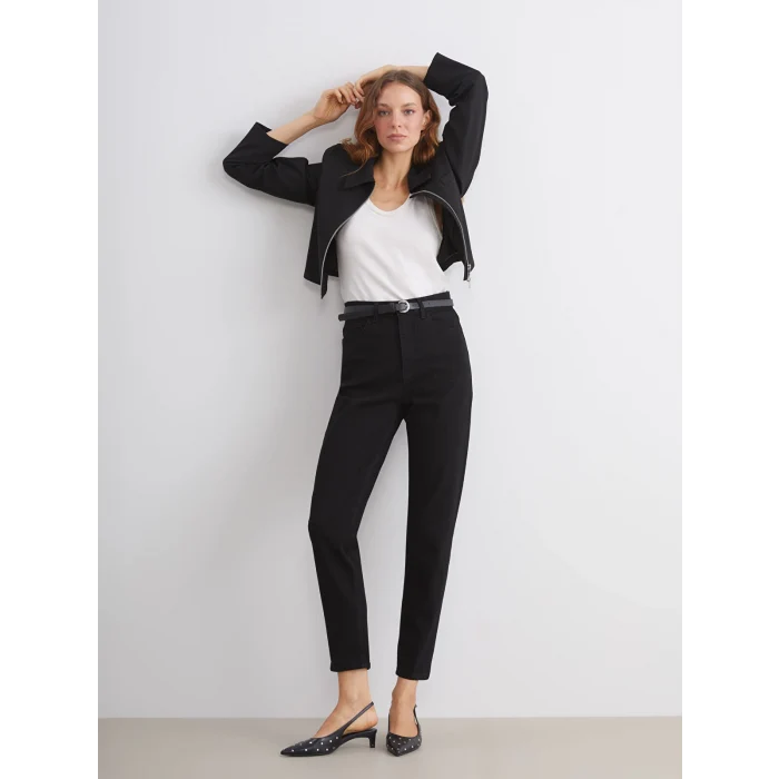 LCW Jeans Siyah Beli Kemerli Mom Fit Kadın Jean Pantolon