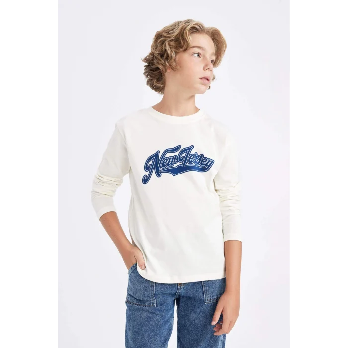 Defacto C9562 Ekru Erkek Çocuk Bisiklet Yaka Yazı Baskılı Uzun Kollu Tişört
