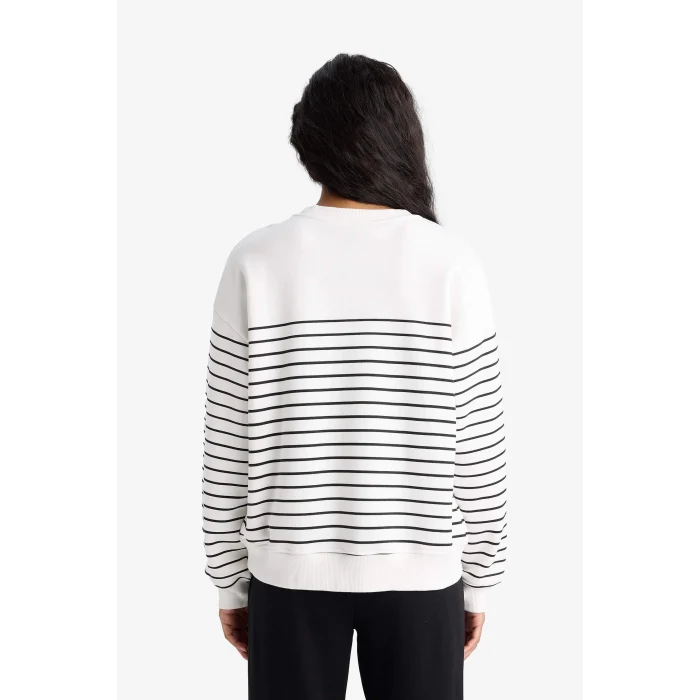 Defacto F7884AXER105 Ekru Relax Fit Bisiklet Yaka Çizgili Baskılı Sweatshirt