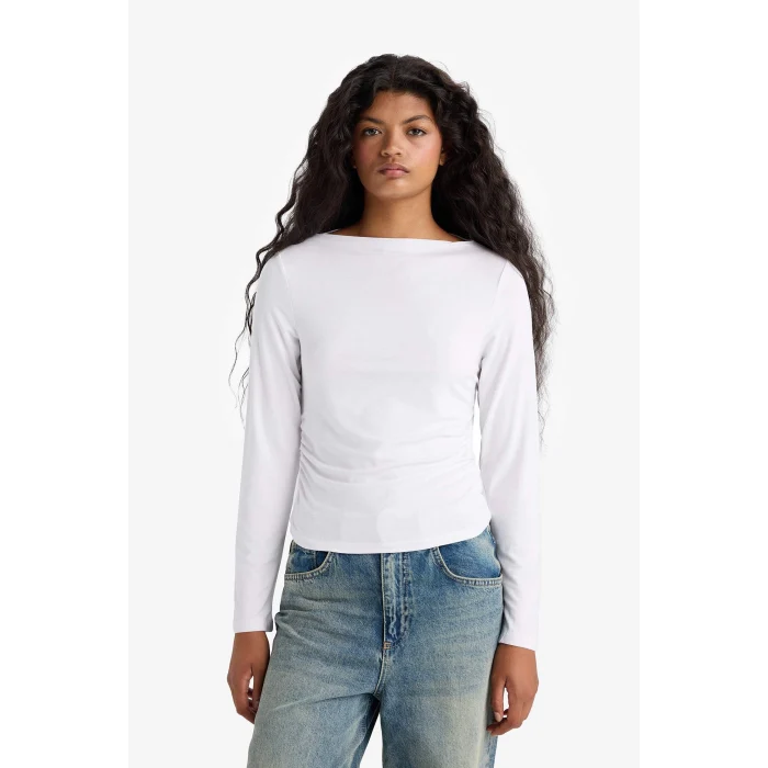 Defacto F9029AXWT83 Beyaz Slim Fit Dar Kesim Kayık Yaka Uzun Kollu Tişört