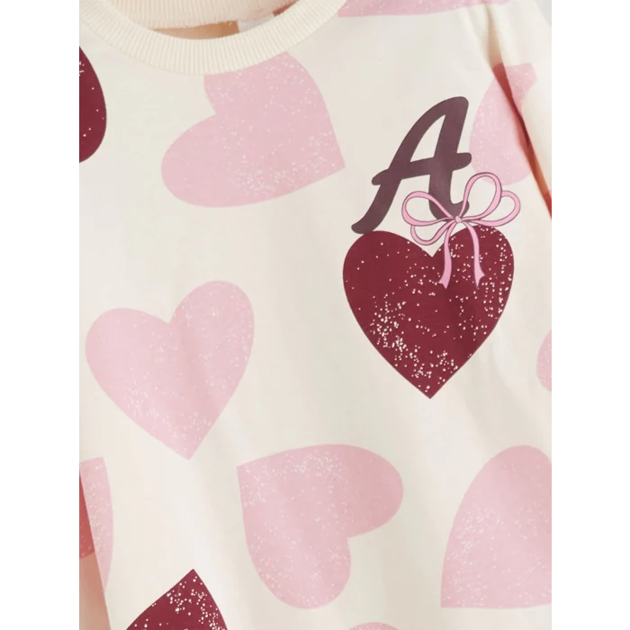 LCW baby Ekru Bisiklet Yaka Kalp Baskılı Kız Çocuk Tişört