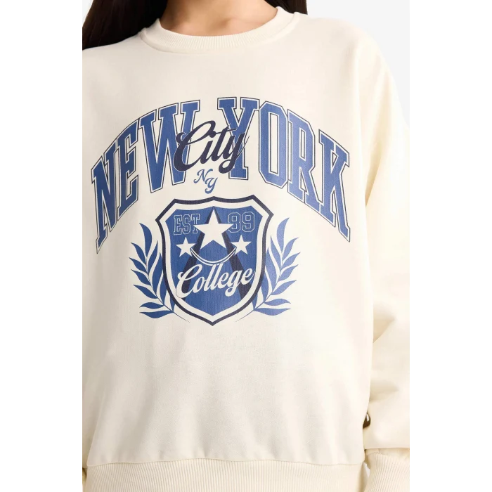 Defacto E8773A8ER99 Ekru Kız Çocuk Relax Fit Bisiklet Yaka Baskılı Sweatshirt