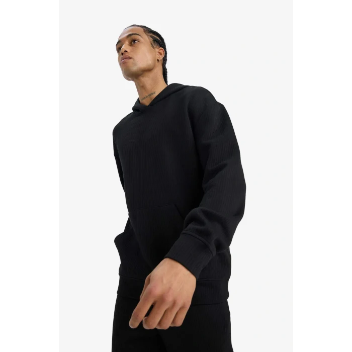 Defacto E9308AXBK81 Siyah Boxy Fit Kapüşonlu Kanguru Cepli Jakarlı Sweatshirt
