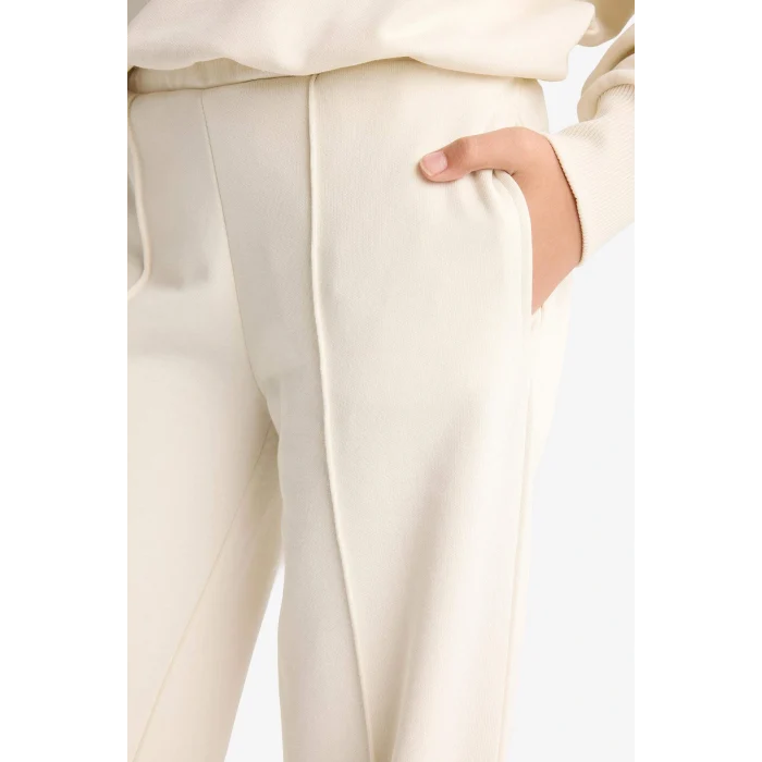 Defacto F2564A8ER238 Ekru Kız Çocuk 2li Takım Baskılı Sweatshirt Eşofman Altı