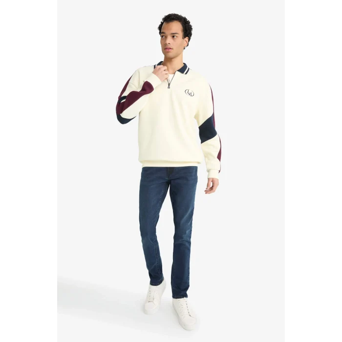 Defacto F0114 Ekru Boxy Fit Dik Yaka Fermuarlı Baskılı Sweatshirt