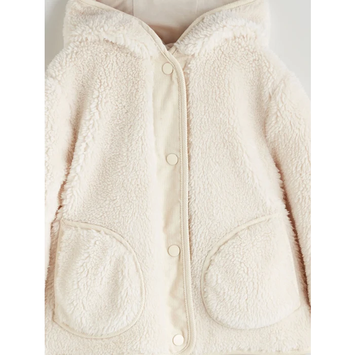 LCW Kids Ekru Kapüşonlu Pelüş Kız Çocuk Mont