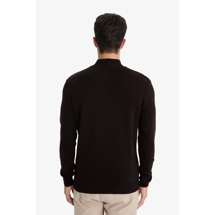 Defacto A5184AXBN497 Kahve Standart Fit Normal Kesim Dik Yaka Yarım Fermuarlı Basic Düz Triko Kazak