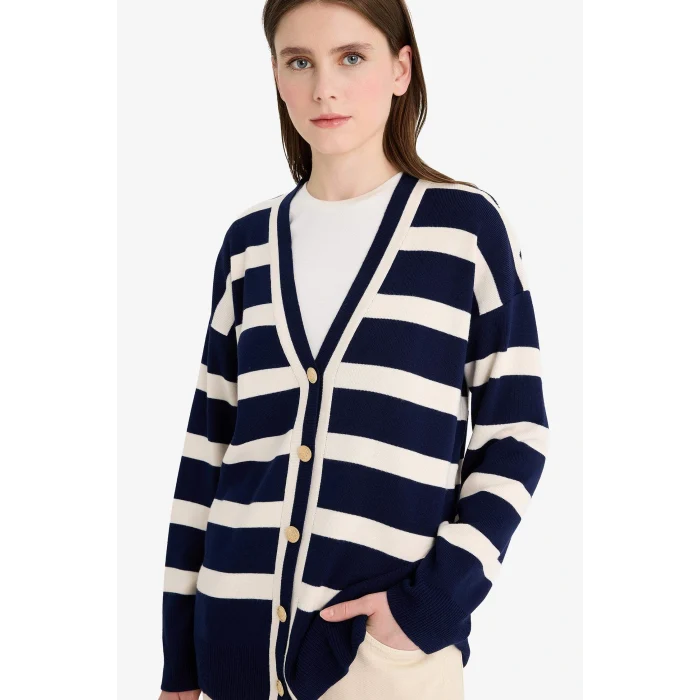 Defacto D2445AXNV134 Lacivert Regular Fit V Yaka Çizgili Düğme Kapmalı Tunik Triko Hırka