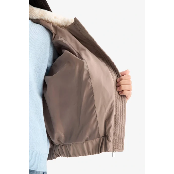 Defacto C5388A8BN298 Kahve Kız Çocuk Yakası Suni Kürklü Fermuarlı Mont