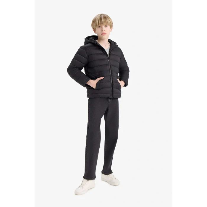 Defacto E8688A8BK27 Siyah Erkek Çocuk Su Geçirmez Kapüşonlu Fermuarlı Şişme Mont