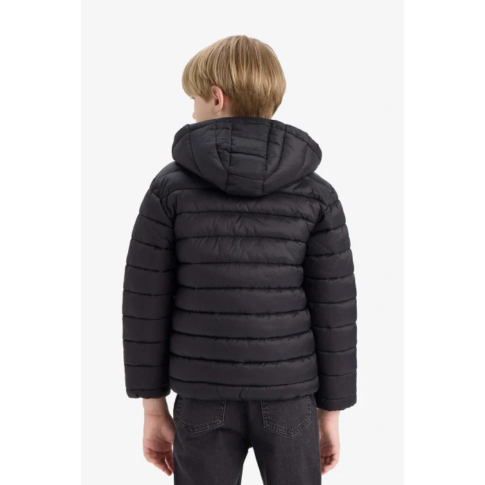 Defacto E8688A8BK27 Siyah Erkek Çocuk Su Geçirmez Kapüşonlu Fermuarlı Şişme Mont