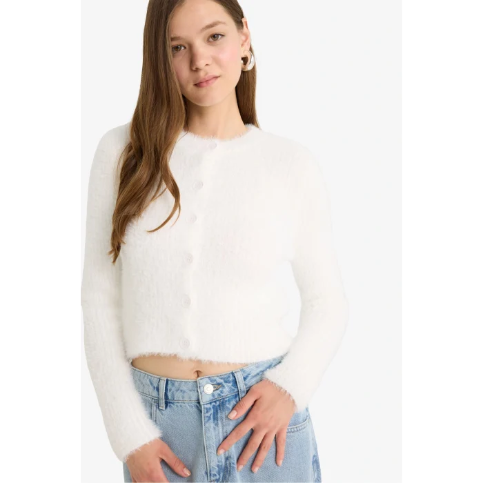 Defacto Z9318AZER98 Ekru Coool Slim Fit Dar Kesim Bisiklet Yaka Triko Hırka