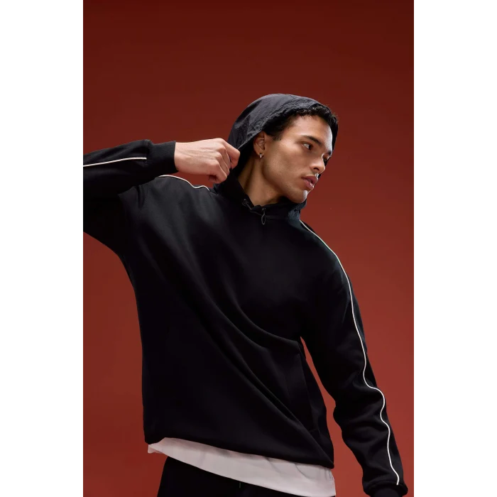 Defacto E9330AXBK81 Siyah Boxy Fit Kapüşonlu Baskılı Sweatshirt