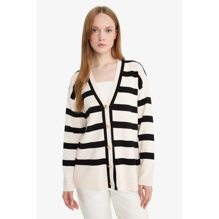 Defacto D2445AXER105 Ekru Regular Fit V Yaka Çizgili Düğmeli Tunik Triko Hırka