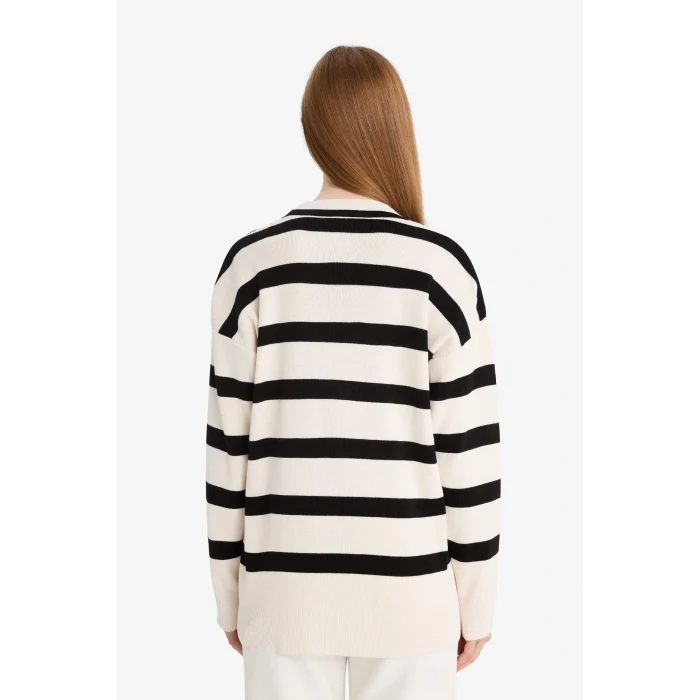 Defacto D2445AXER105 Ekru Regular Fit V Yaka Çizgili Düğmeli Tunik Triko Hırka