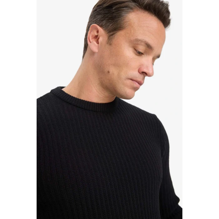 Defacto E0811AXBK27 Siyah Standart Fit Bisiklet Yaka Basic Dokulu Triko Kazak