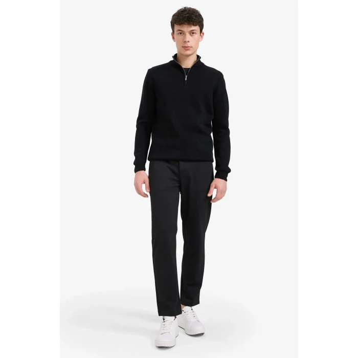 Defacto A5184AXBK27 Siyah Standart Fit Normal Kesim Dik Yaka Yarım Fermuarlı Basic Düz Triko Kazak