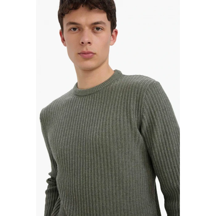 Defacto E0811AXKH268 Haki Standart Fit Bisiklet Yaka Basic Dokulu Triko Kazak