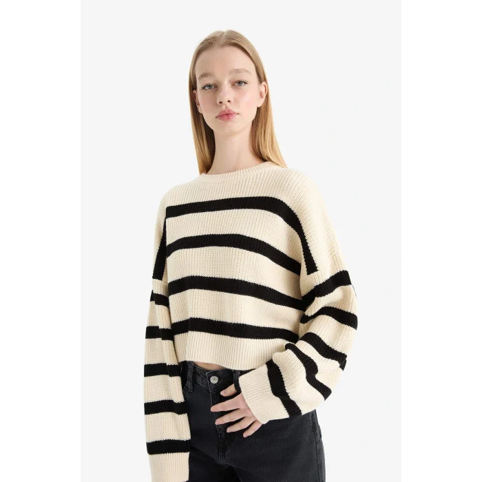 Defacto X4931AZER105 Ekru Coool Oversize Geniş Kalıp Bisiklet Yaka Çizgili Triko Kazak