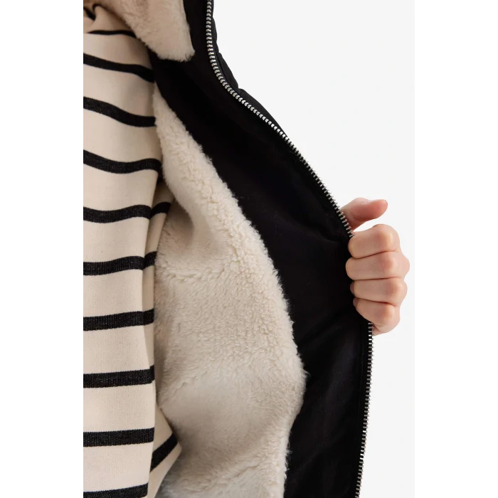 Defacto C5390A8BK27 Siyah Kız Çocuk Pelüş Astar Fermuarlı Mont