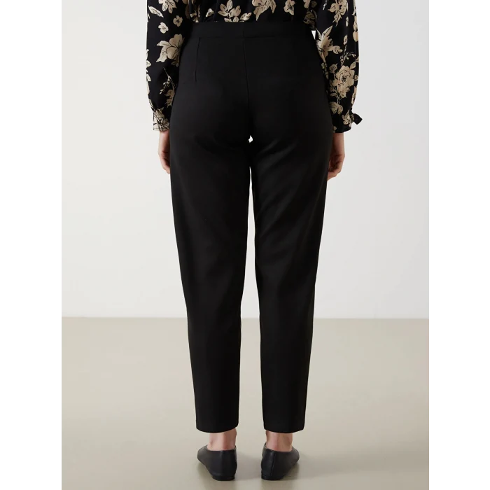 LCW Grace Siyah Beli Lastikli Havuç Kesim Kadın Pantolon
