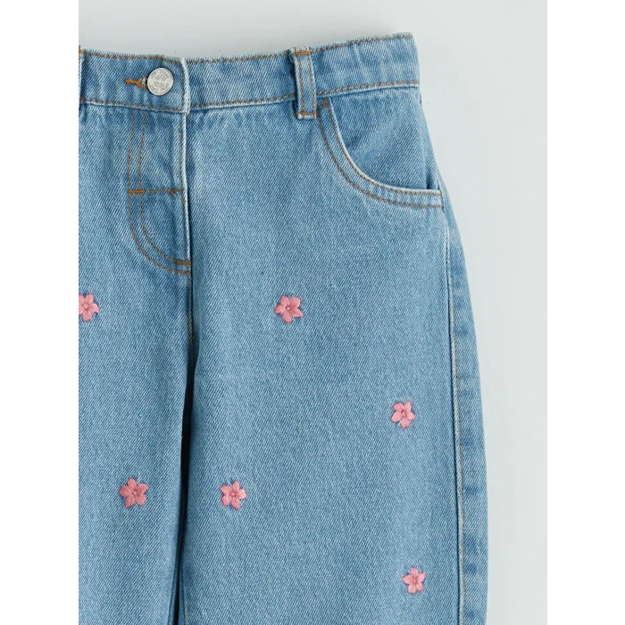 LCW Kids Indigo Rahat Kalıp Çiçek Nakışlı Kız Çocuk Jean Pantolon