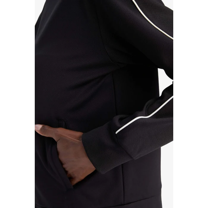 Defacto F3844AXBK81 Siyah DeFactoFit Standart Fit Dik Yaka İçi Yumuşak Tüylü Fermuarlı Hırka