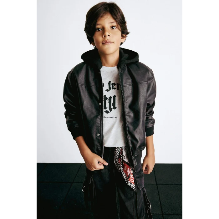 Defacto C4321A8BK27 Siyah Erkek Çocuk Su Geçirmez Çıkarılabilir Kapüşonlu Pelüş Astar Bomber Mont