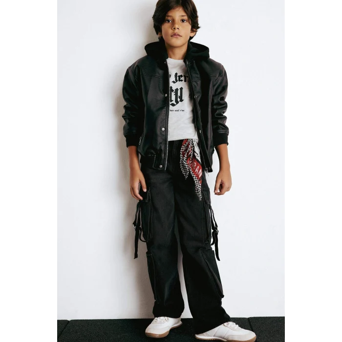 Defacto C4321A8BK27 Siyah Erkek Çocuk Su Geçirmez Çıkarılabilir Kapüşonlu Pelüş Astar Bomber Mont