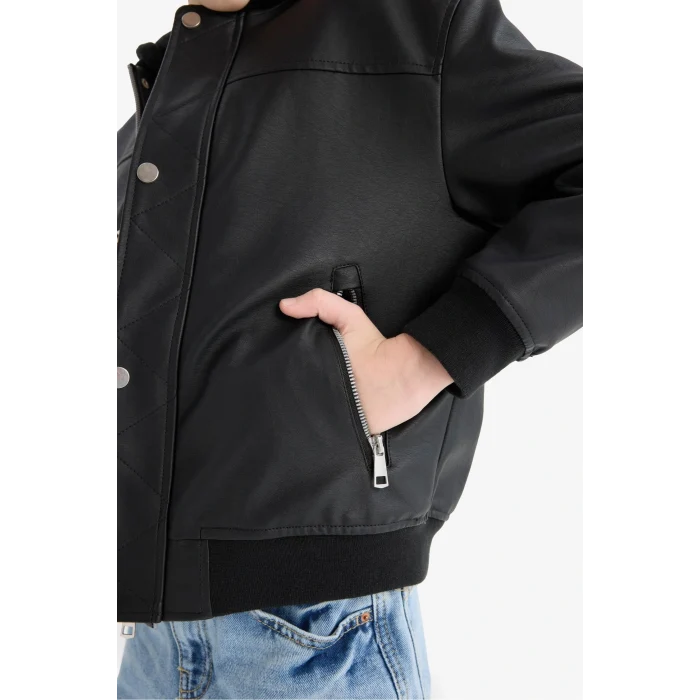 Defacto C4321A8BK27 Siyah Erkek Çocuk Su Geçirmez Çıkarılabilir Kapüşonlu Pelüş Astar Bomber Mont