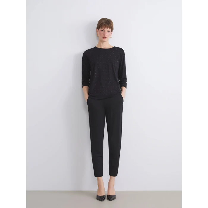 LCWAIKIKI Classic Siyah Bisiklet Yaka Taşlı Bluz