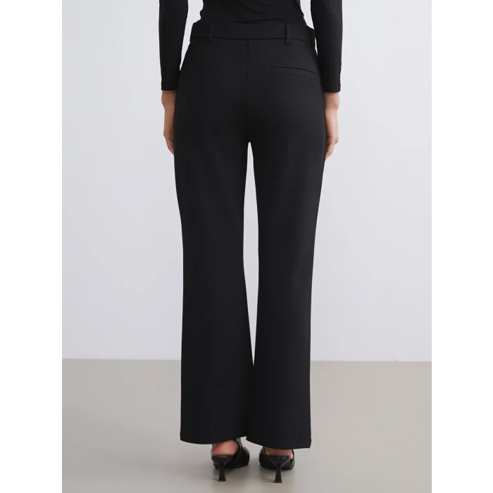 LCWAIKIKI Classic Siyah Büyük Beden Dar Fit İspanyol Paça Kadın Pantolon