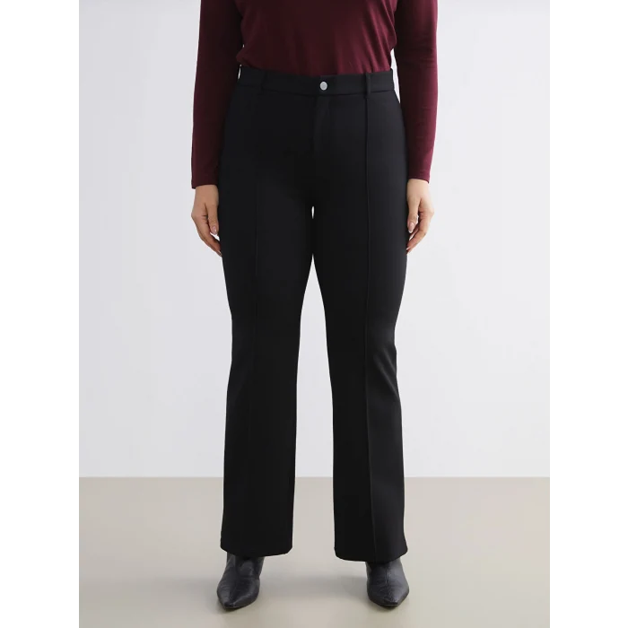 LCWAIKIKI Classic Siyah Büyük Beden Dar Fit İspanyol Paça Kadın Pantolon