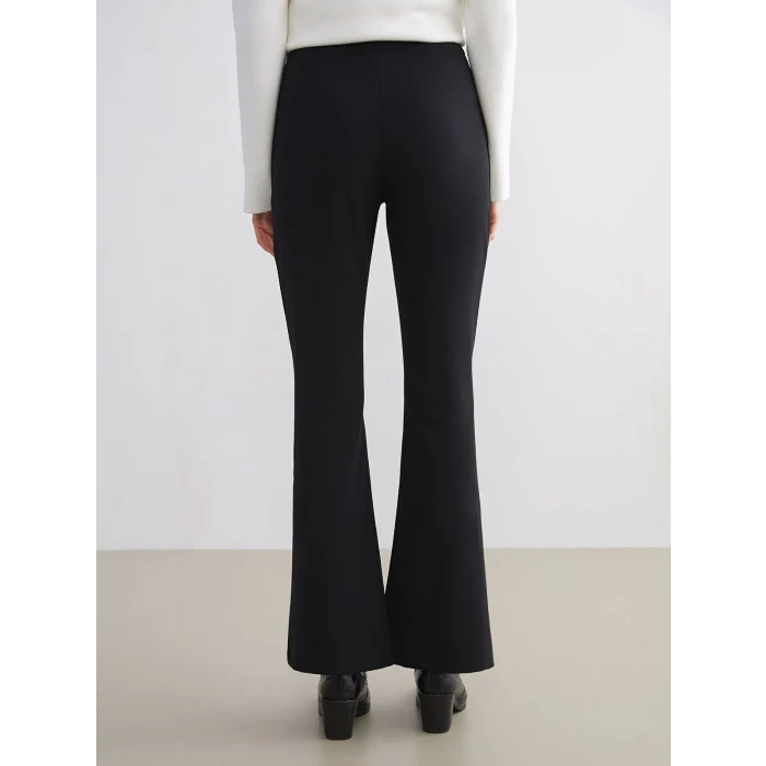 LCW Modest Siyah Büyük Beden Dar Fit İspanyol Paça Kadın Pantolon